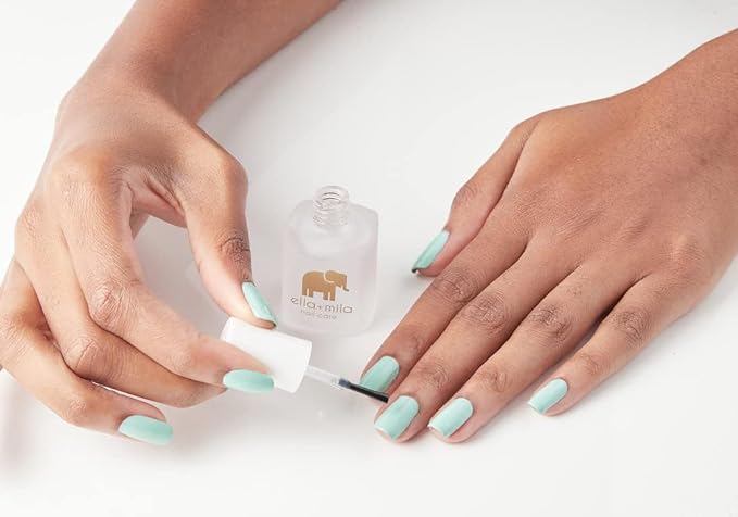 ella+mila In a Rush Fast - Dry Top Coat Nail Polish with High Glossy Shine. This clear nail polish features a UV inhibitor to resist yellowing and comes in a 0.45 fl oz bottle