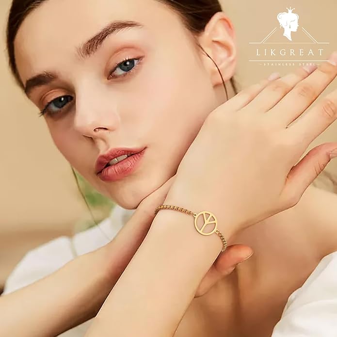 LIKGREAT Adjustable World Peace Symbol Bracelet for Women Stainless Steel Pendant Box Chain 1970s Jewelry