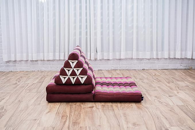 Leewadee 3-Fold Mat XXL with Triangle Cushion – Firm TV Pillow, Foldable Mattress with Cushion Made of Kapok, 67 x 31 inches, Auburn Pink