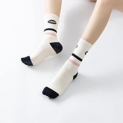 Yoga Pilates Socks with Grips for Women Non Slip Striped Cushioned Crew Socks for Barre Ballet Dance
