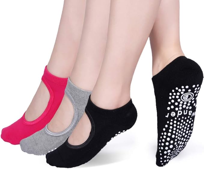 Yoga Socks Non Slip Skid Socks with Grips Pilates Ballet Barre Socks for Women