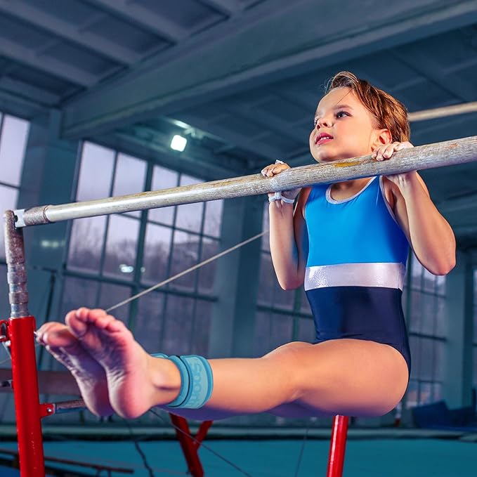 Sportneer Adjustable Ankle Weights for Women and Men：1 Pair 1 2 3 4 6 7 8 10 lbs Upgraded Easily Adjustable Leg Weight, Weighted Wrist Weight Strap for Gym, Fitness, Workout, Walking, Dancing (Black, 2 lbs x 2)