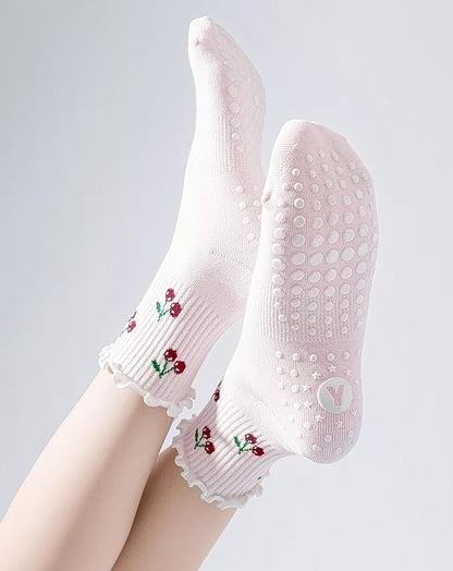 Yawlsow Pilates Grip Socks for Women Yoga Grippy Socks Cute Barre Non Skid Athletic Crew Sticky Sock Workout Hospital