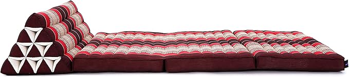 Leewadee 3-Fold Mat XXL with Triangle Cushion – Firm TV Pillow, Foldable Mattress with Cushion Made of Kapok, 67 x 31 inches, Red