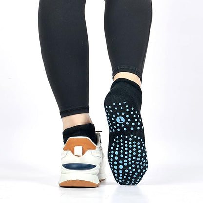 Pilates Socks for Women, Cushioned Ankle Grippy Non Slip Socks for Yoga, Hospital, Barre, Sports Home Slipper 2/4 Pairs