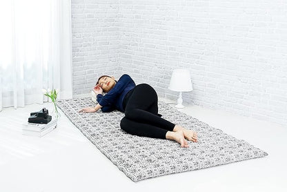 Leewadee - Kapok Roll Mat – Handcrafted Folding Sleep & Relaxation Mattress from Thailand, Ideal as Guest Bed, Camping Mat, Yoga Mat or Traditional Futon, 75 x 39 inches, Black White