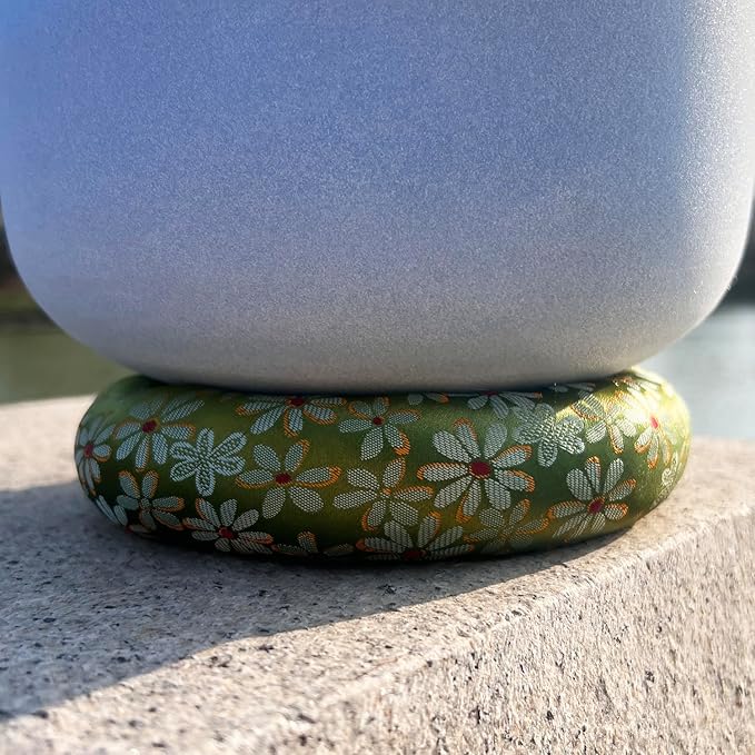 Singing Bowl Cushion for Tibetan Singing Bowls, Handmade Silk Brocade Round Cushion Pillow for Sound Healing and Crystal Sound Bowls Accessories(Green,6.7 Inch)