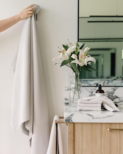 Cozy Earth Complete Waffle Bath Bundle - 60% Cotton 40% Viscose from Bamboo - Quick Dry & Ultra-Soft Waffle Weave Bath Towels - 4 Washcloths, 2 Hand Towels, 2 Bath Towels, 2 Bath Sheets, Light Grey