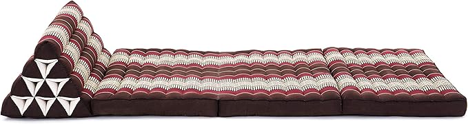 Leewadee 3-Fold Mat XXL with Triangle Cushion – Firm TV Pillow, Foldable Mattress with Cushion Made of Kapok, 67 x 31 inches, Brown Red