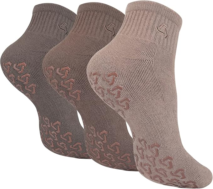 Ozaiic Non Slip Socks Grip for Yoga Home Workout Pure Barre, Pilates, Hospital, Ideal Cushion Socks for Men and Women