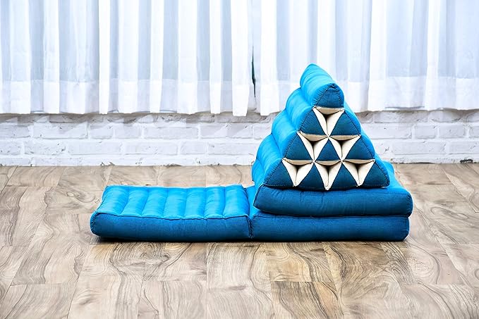 Leewadee 3-Fold Mat with Triangle Cushion – Comfortable TV Pillow, Foldable Mattress with Cushion Made of Eco-Friendly Kapok, 67 x 21 inches, Light Blue