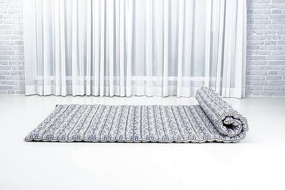 Leewadee - Kapok Roll Mat – Handcrafted Folding Sleep & Relaxation Mattress from Thailand, Ideal as Guest Bed, Camping Mat, Yoga Mat or Traditional Futon, 75 x 39 inches, Blue White