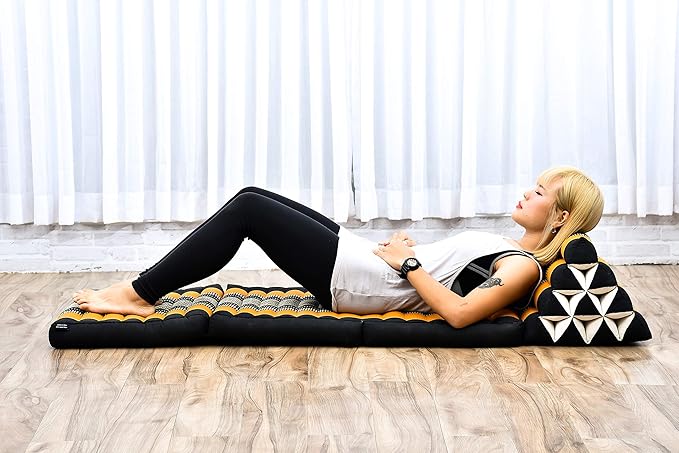 Leewadee 3-Fold Mat with Triangle Cushion – Comfortable TV Pillow, Foldable Mattress with Cushion Made of Eco-Friendly Kapok, 67 x 21 inches, Black Orange