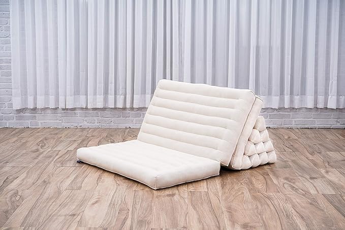 Leewadee 3-Fold Mat XXL with Triangle Cushion – Firm TV Pillow, Foldable Mattress with Cushion Made of Eco-Friendly Kapok, 67 x 31 inches, Ecru