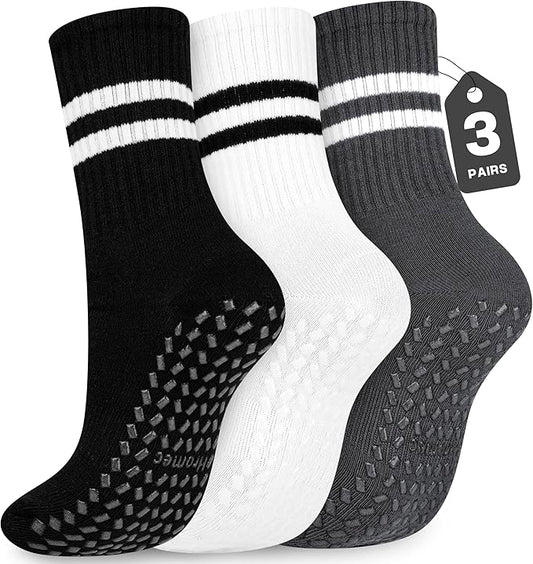 Pilates Socks with Grips for Yoga, Barefoot, Ballet, Barre, Hospital Non Slip Anti Skid Socks for Women and Men