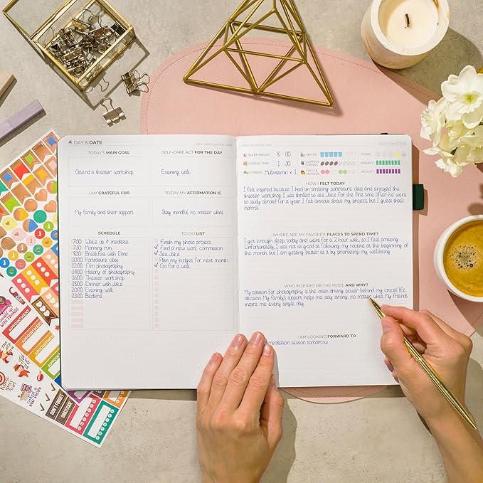 Clever Fox Self-Care Journal – Wellness & Daily Reflection Notebook – Mental Health & Personal Development – Self-Care, Meditation & Mood Journal for Women & Men – Large (Forest Green)