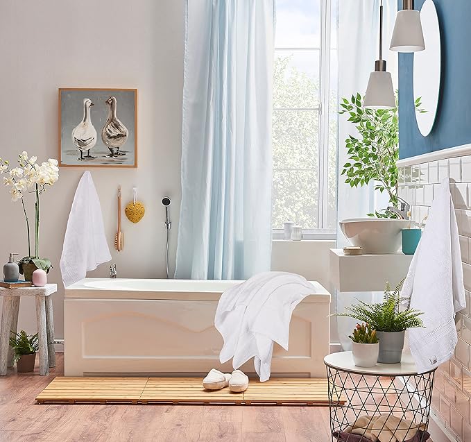 Utopia Towels 8 Piece Premium Towel Set, 2 Bath, 2 Hand, and 4 Wash Cloths, 600 GSM 100% Ring Spun Cotton, Highly Absorbent Towels for Bathroom, Gym, Hotel, and Spa, White