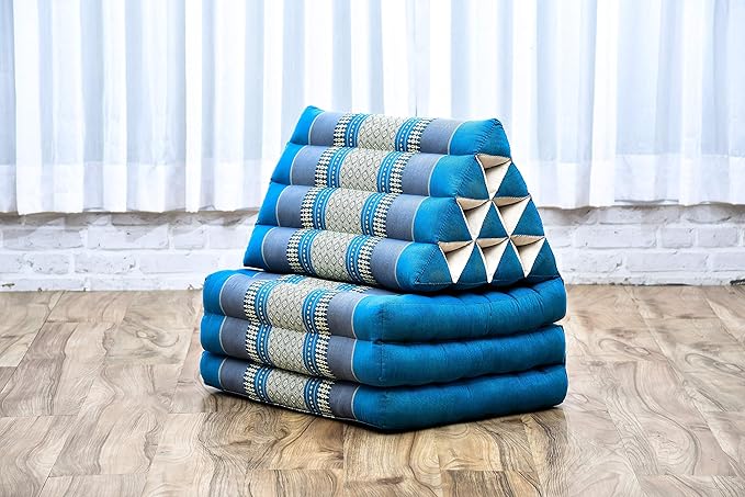 Leewadee 3-Fold Mat with Triangle Cushion – Comfortable TV Pillow, Foldable Mattress with Cushion Made of Eco-Friendly Kapok, 67 x 21 inches, Light Blue