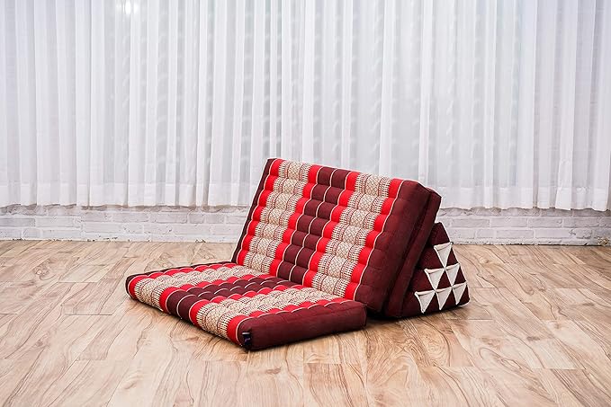 Leewadee 3-Fold Mat XXL with Triangle Cushion – Firm TV Pillow, Foldable Mattress with Cushion Made of Kapok, 67 x 31 inches, Red