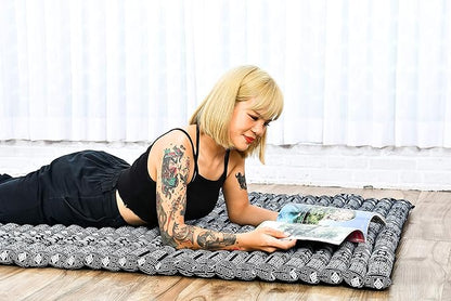 Leewadee - Kapok Roll Mat – Handcrafted Folding Sleep & Relaxation Mattress from Thailand, Ideal as Guest Bed, Camping Mat, Yoga Mat or Traditional Futon, 75 x 39 inches, Black